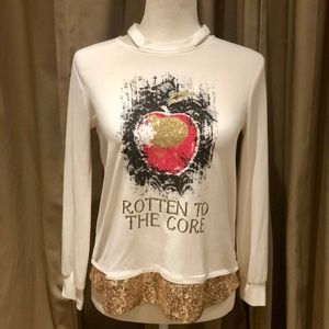 A rotten to the core Desendents shirt